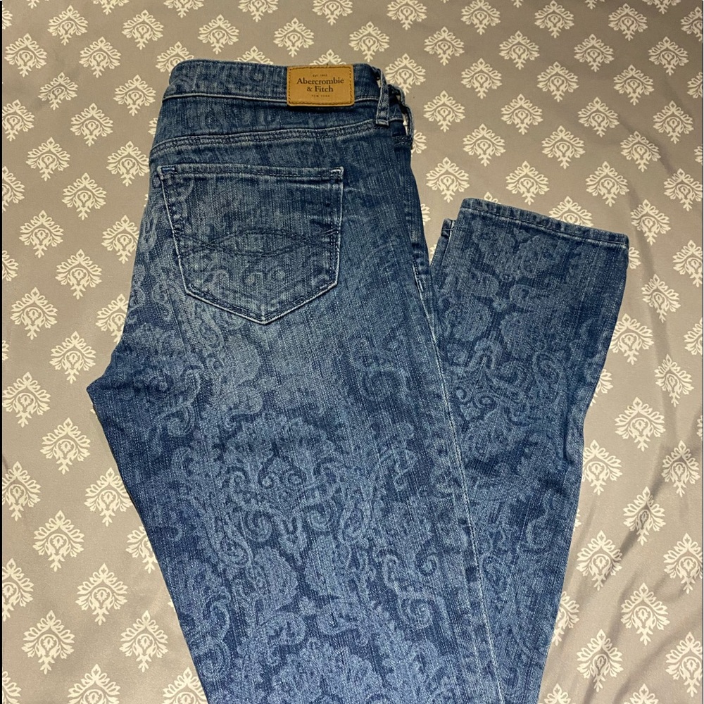 Abercrombie skinny